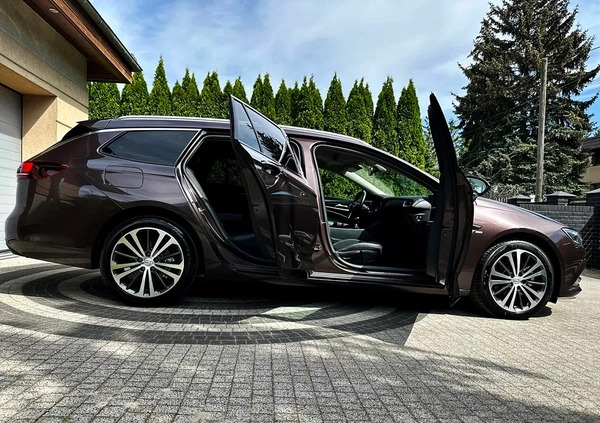 Opel Insignia cena 57999 przebieg: 221226, rok produkcji 2017 z Swarzędz małe 781